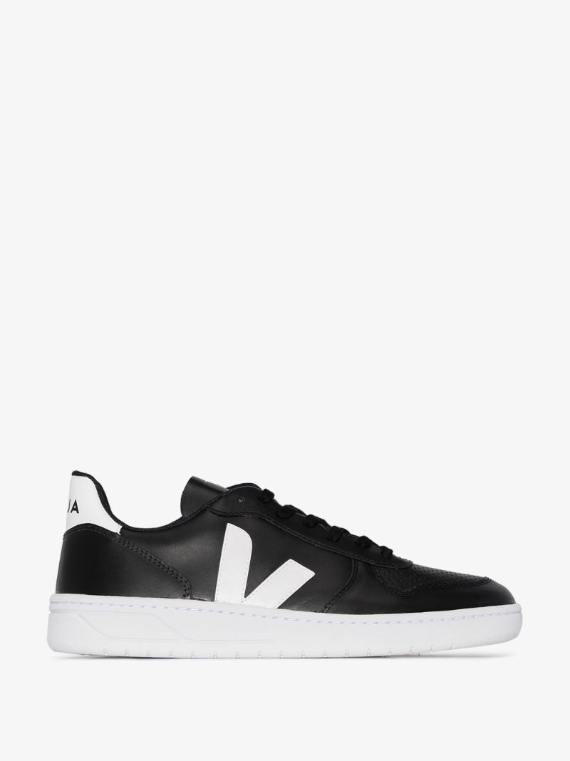 Black V-10 Leather Sneakers