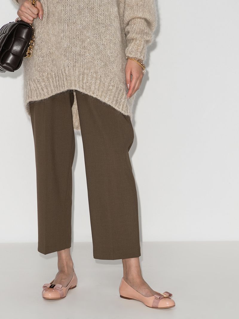 Beige Vara Patent Leather Pumps