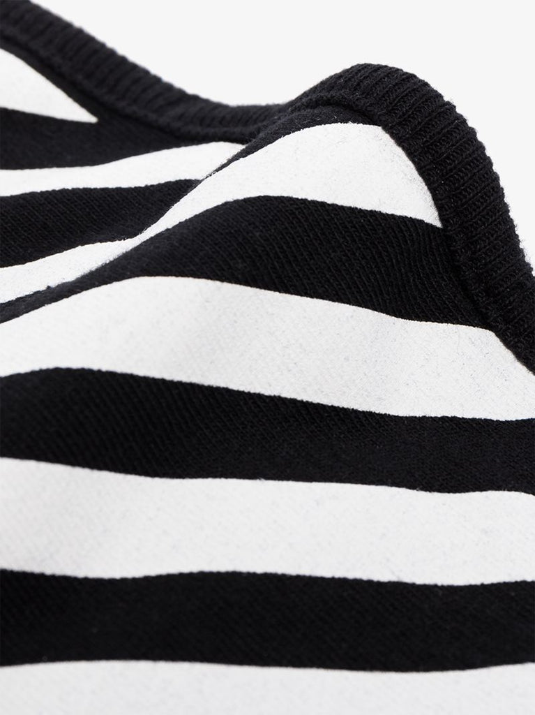 Black and White Diag Mask