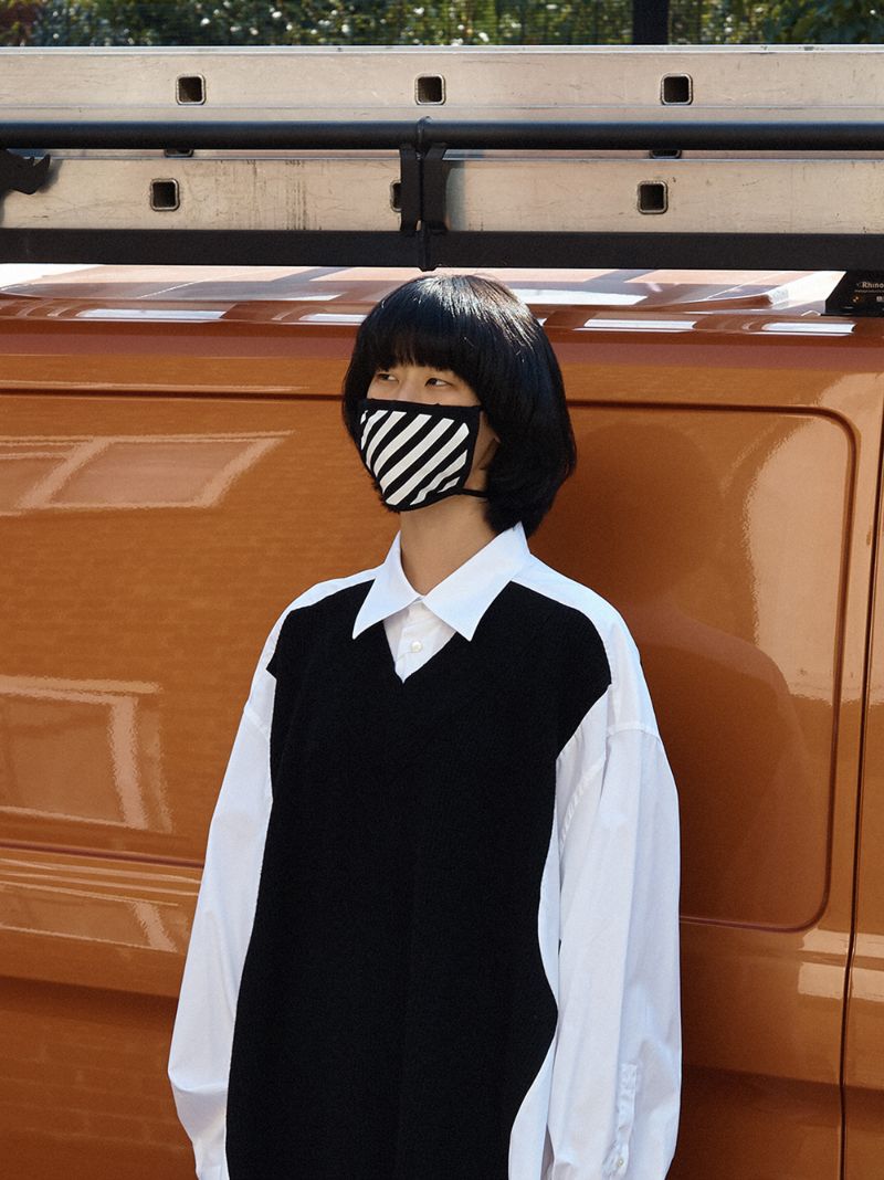Black and White Diag Mask