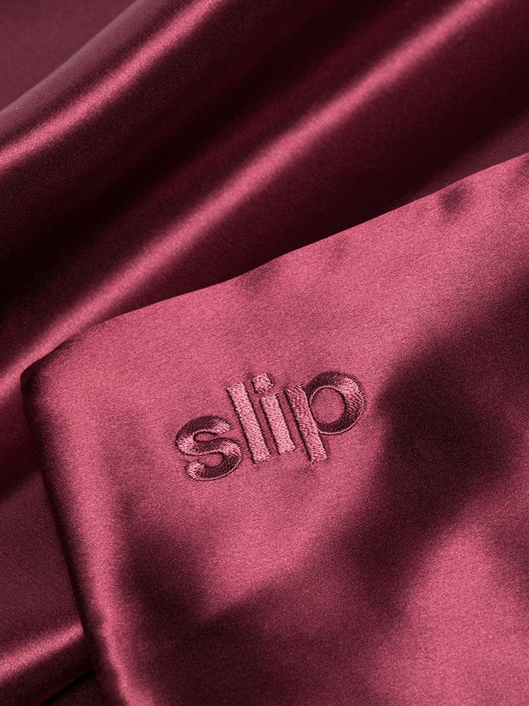 Red Queen Silk Pillowcase