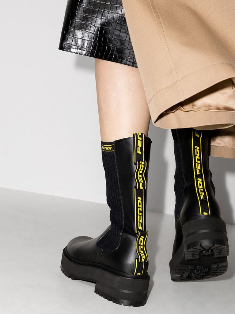 Black 50 Chunky Leather Chelsea Boots