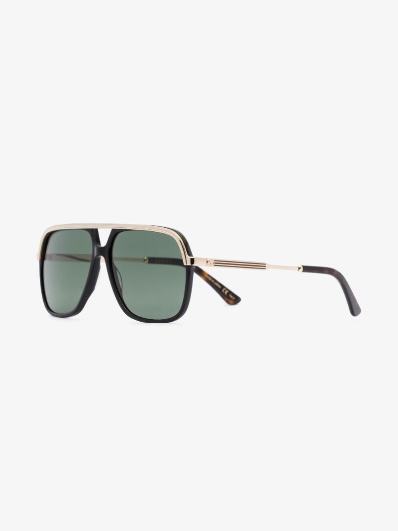 Black Pilot-style Sunglasses