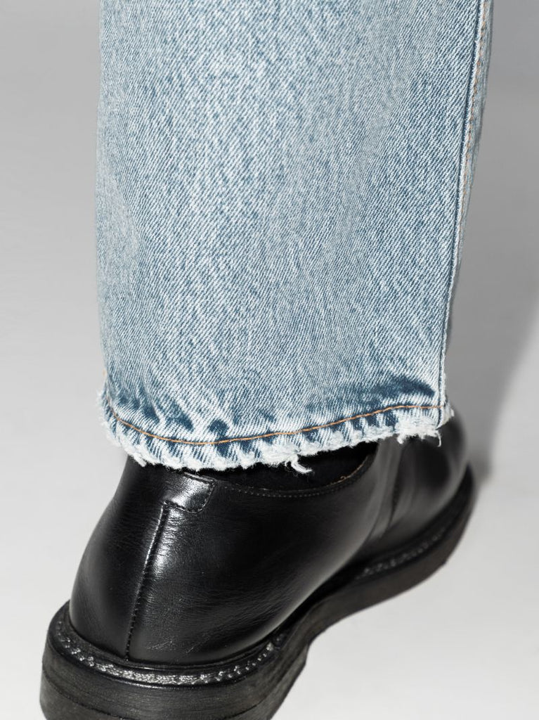 105 '90s Straight Leg Jeans