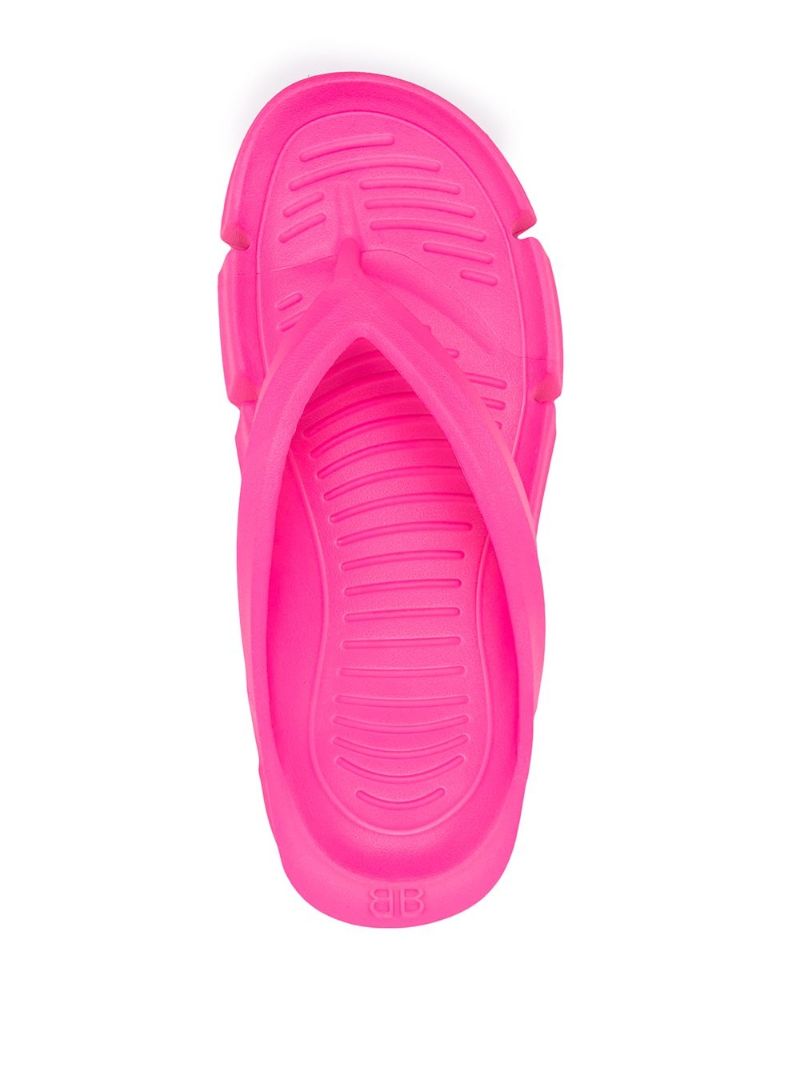 Track Flip Flops