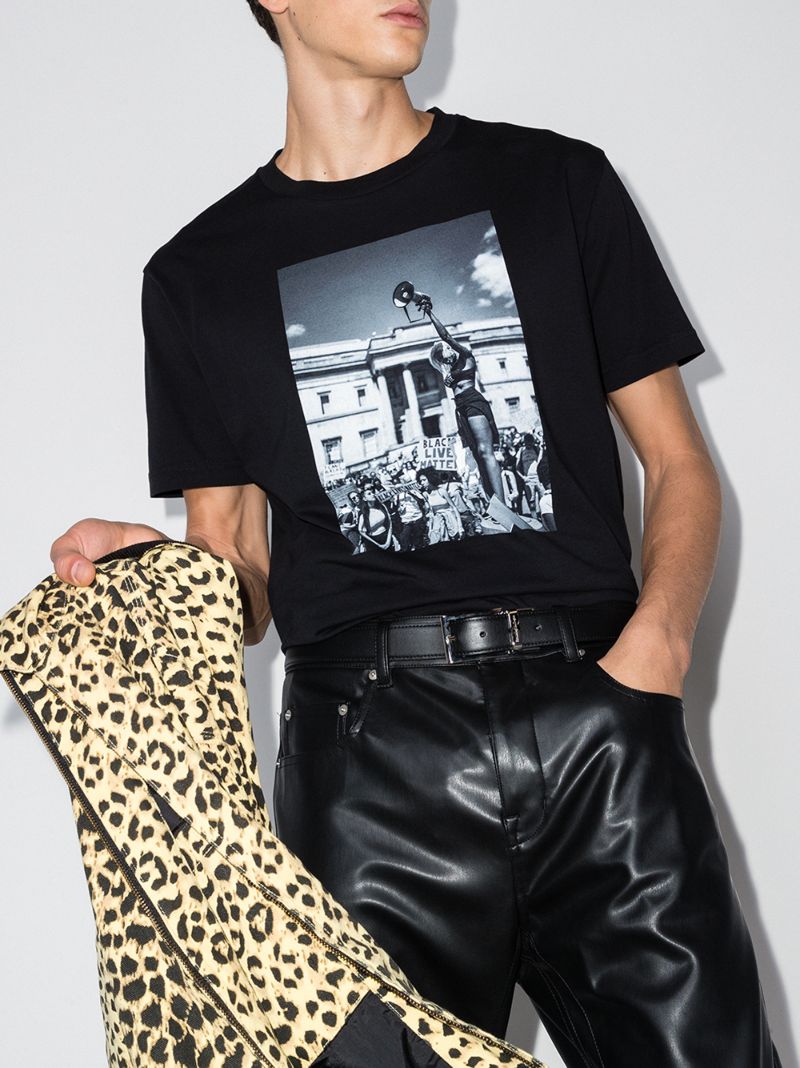 Megaphone Print Short Sleeve T-shirt