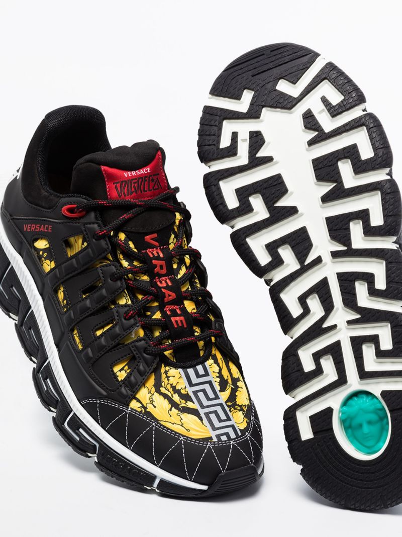 Black Trigreca Low Top Sneakers