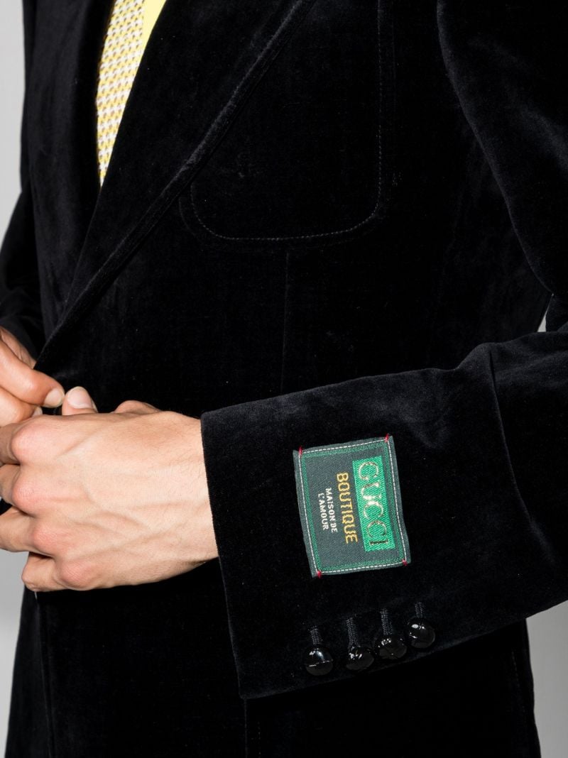 Black Single-breasted Velvet Blazer