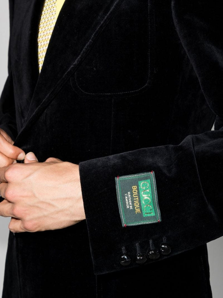 Black Single-breasted Velvet Blazer