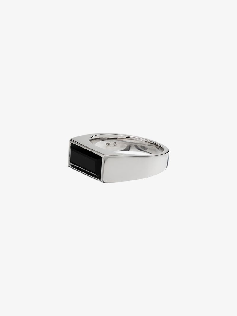 Sterling Silver Peaky Onyx Ring