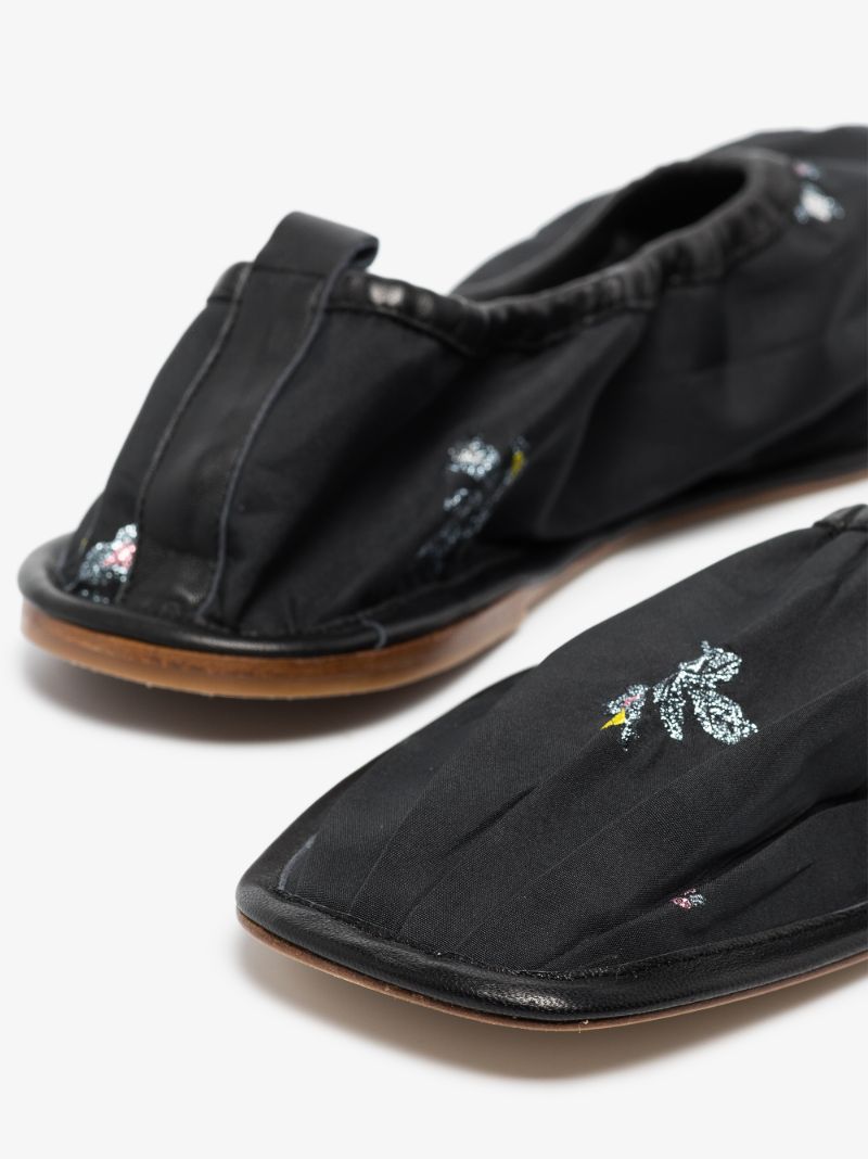 Black Hyacinth Floral Pumps