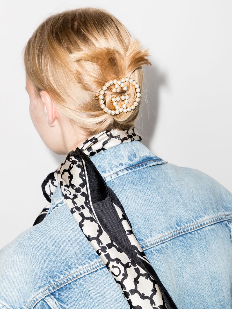 Gold Tone Gg Pearl Hair Clip