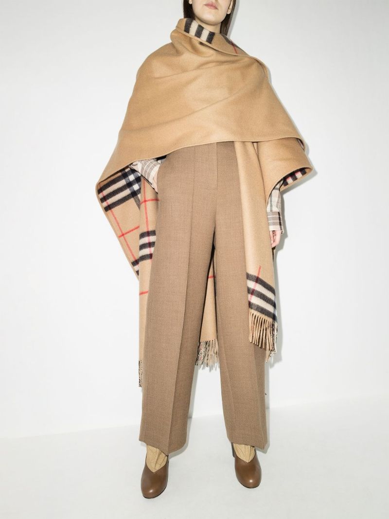 Reversible House Check Cape