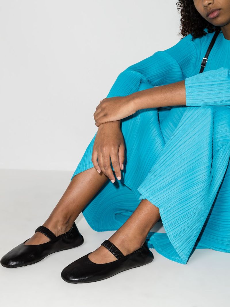 Black Gathered Leather Pumps