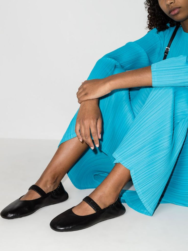 Black Gathered Leather Pumps