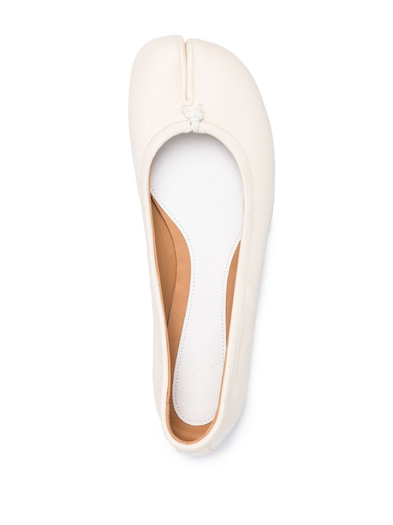 White Tabi Leather Pumps