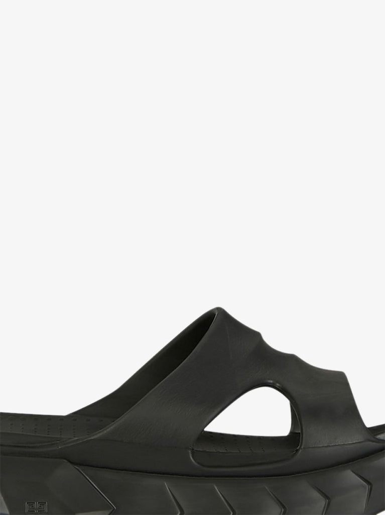 Black Marshmallow Flatform Sandals