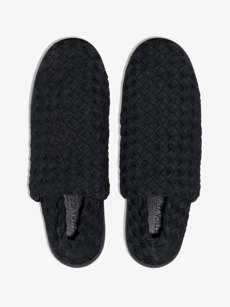 Black Plat Woven Sneakers