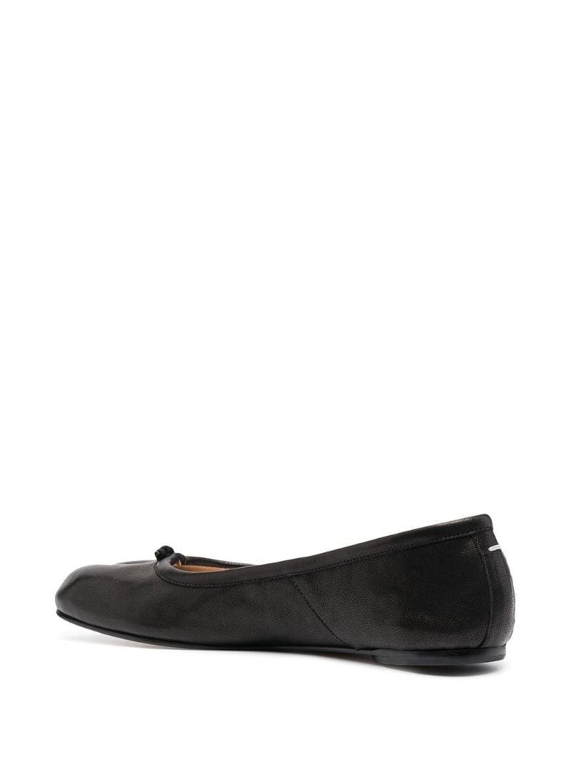 Black Tabi Flat Leather Pumps