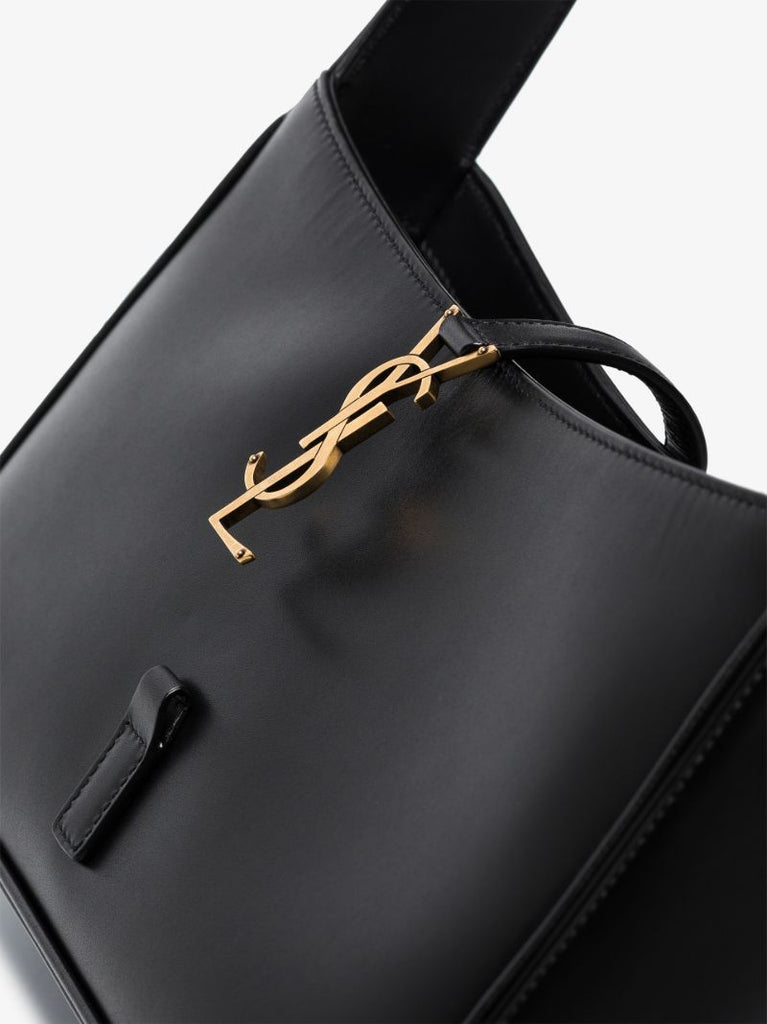 Black Le 5 Ã_x0083_â_x0082_¬ 7 Leather Shoulder Bag