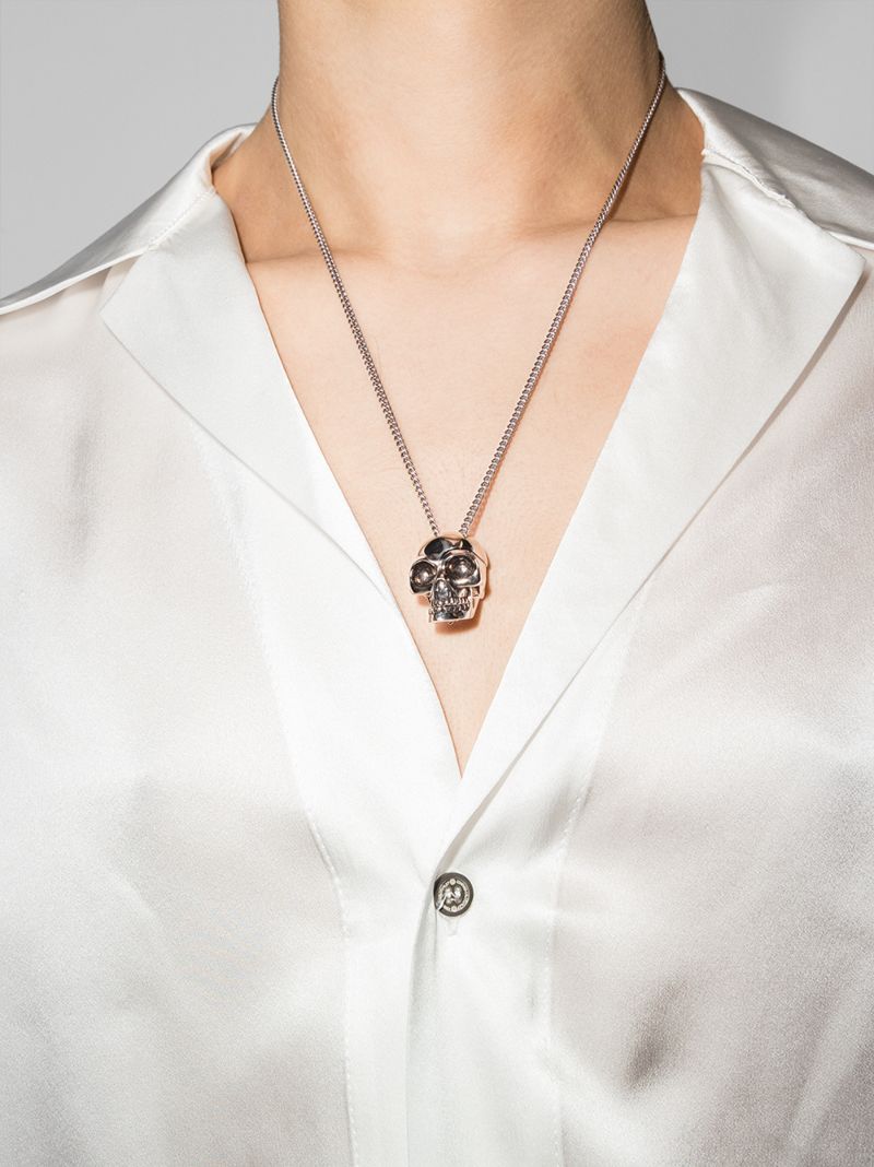 Silver Tone Skull Pendant Necklace
