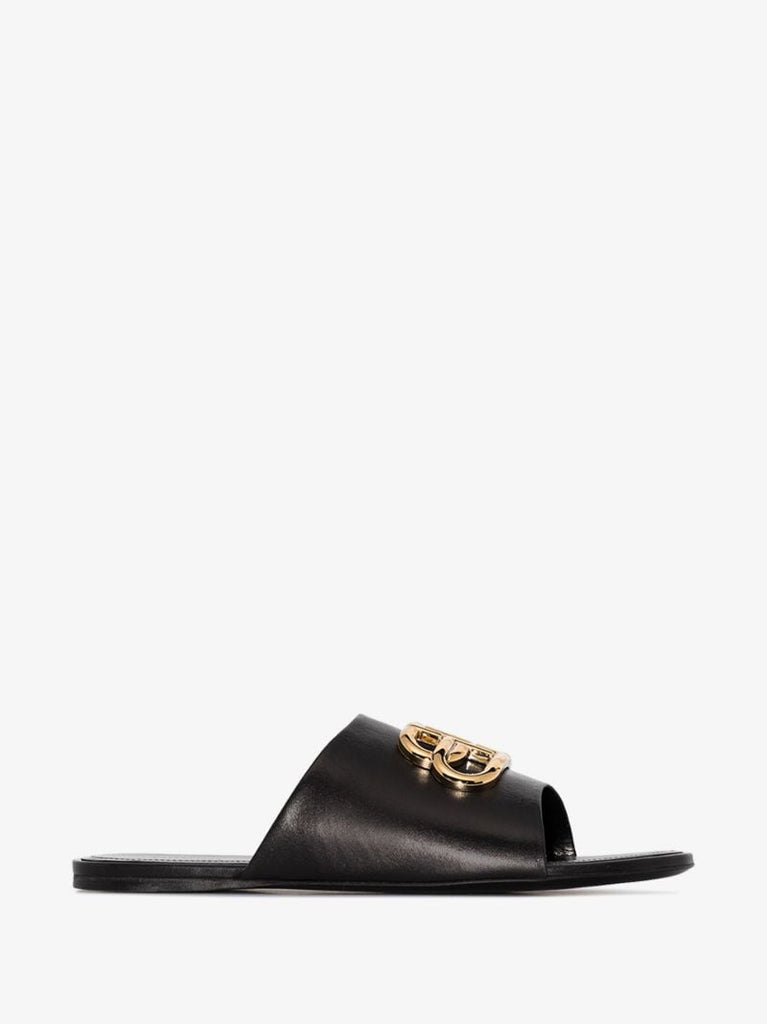 Black Oval Bb Leather Sandals