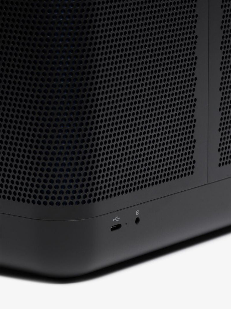 Black Beolit 20 Bluetooth Wireless Speaker