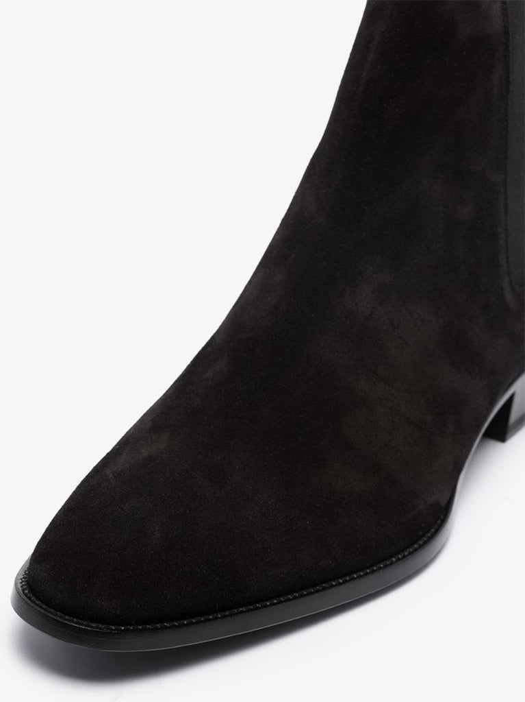 Black Wyatt 30 Suede Chelsea Boots