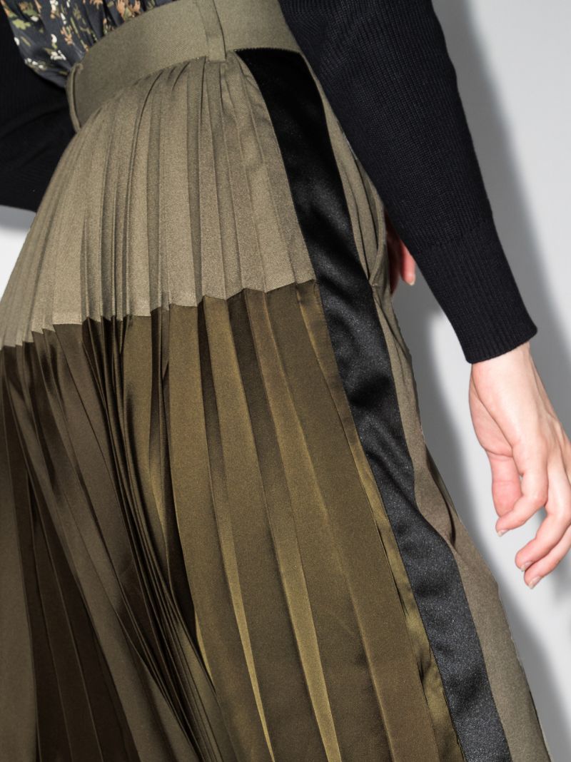 Panelled Pleated Wool Skirt
