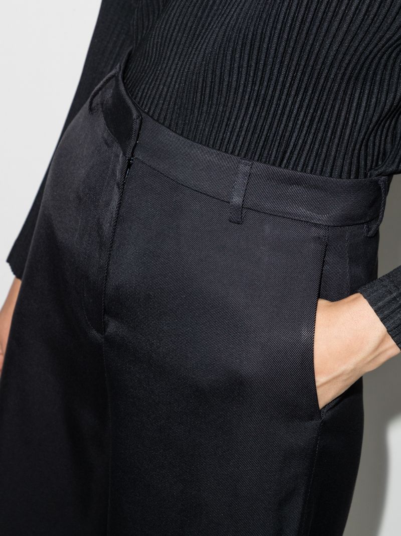 Twisted Seam Cropped Leg Trousers