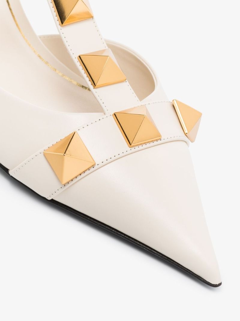 Neutral Roman Stud 40 Leather Pumps