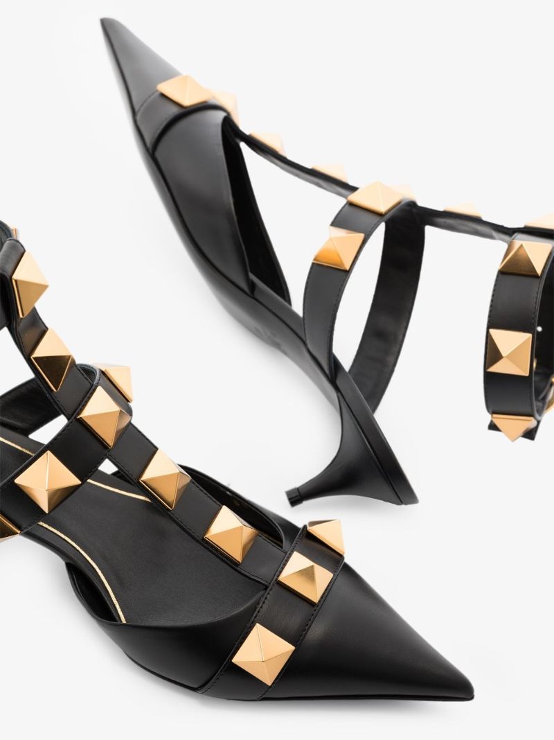 Black Roman Stud 40 Leather Pumps