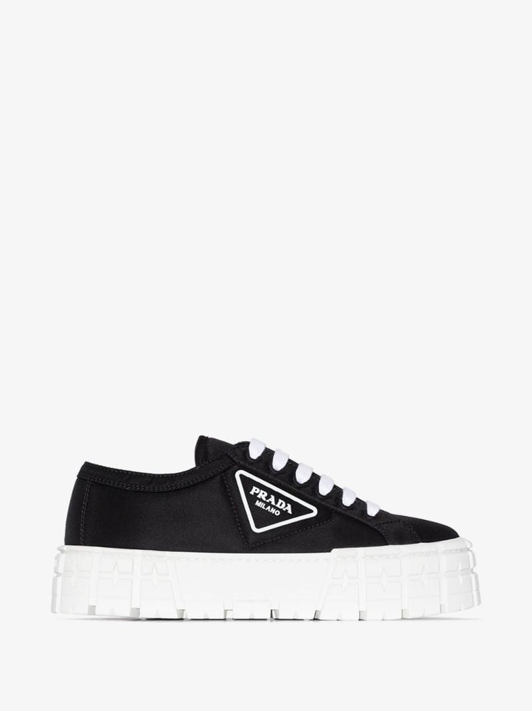Black Tyre Low Top Leather Sneakers