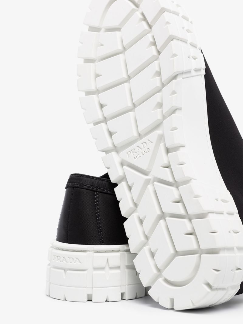 Black Tyre Low Top Leather Sneakers