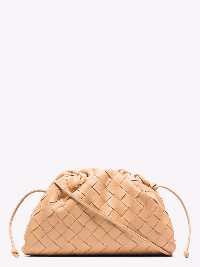Neutral the Pouch Leather Clutch Bag