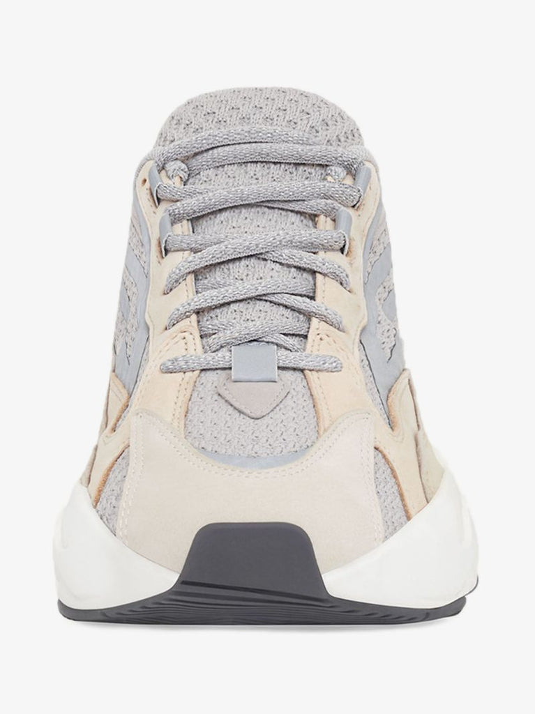 Neutral Boost 700 V2 Cream Sneakers