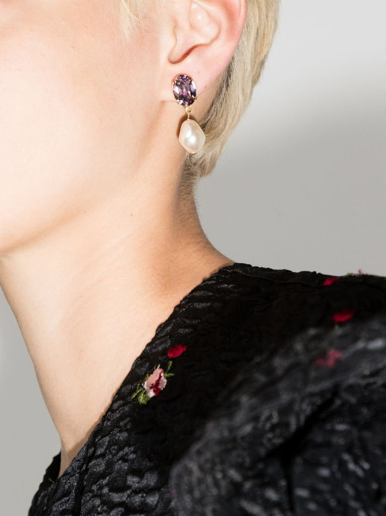 Gold Tone Tunis Drop Earrings