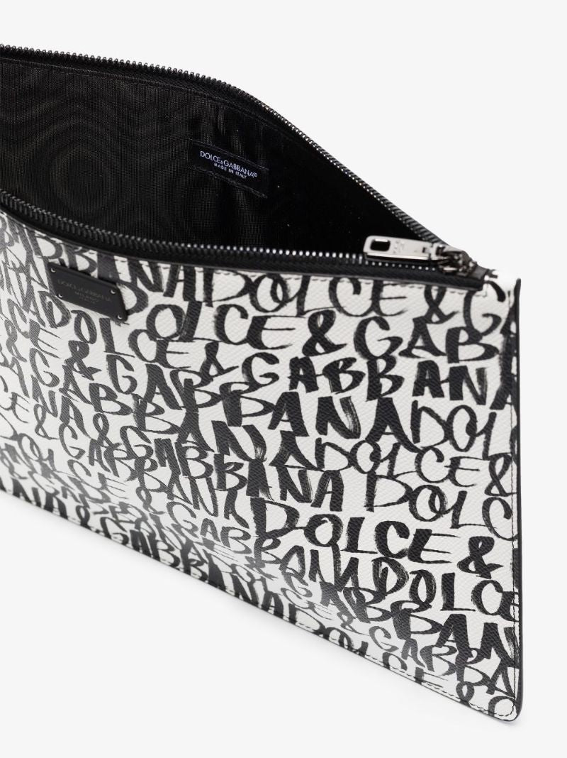 Graffiti Print Zipped Clutch