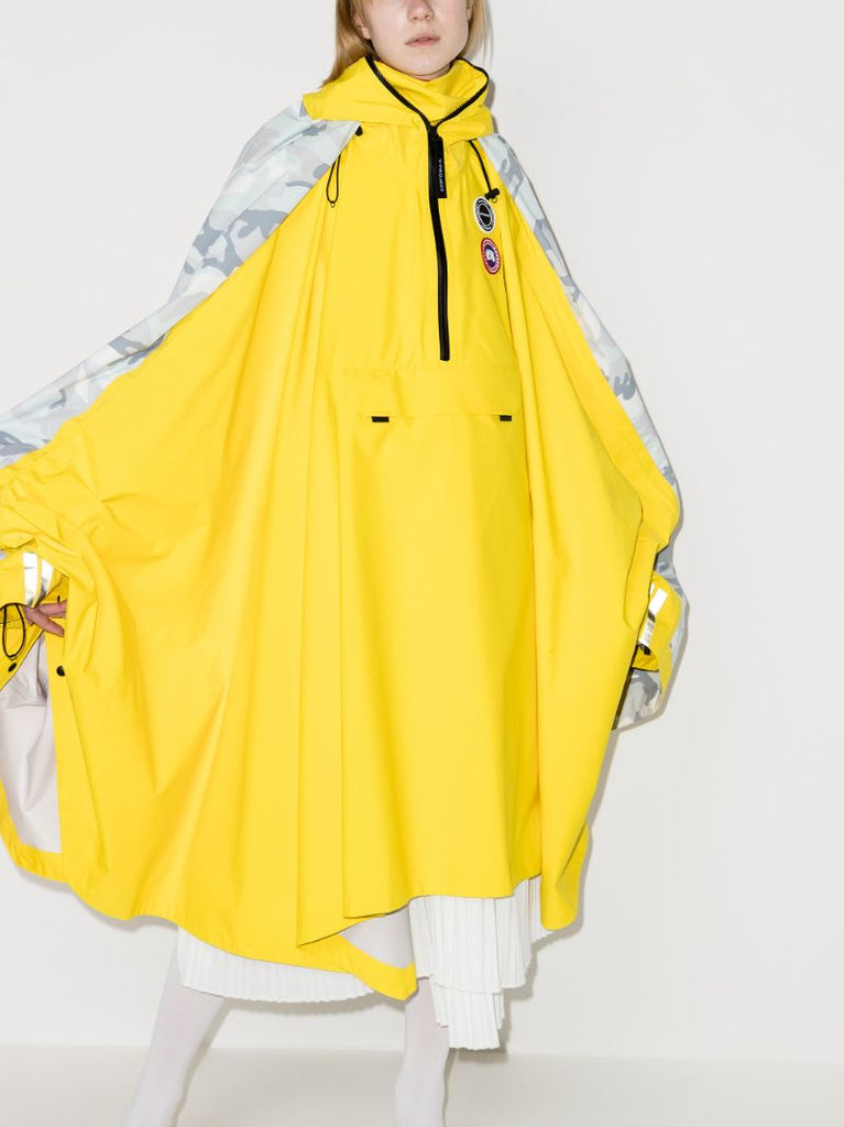 X Canada Goose Field Poncho Camouflage Raincoat