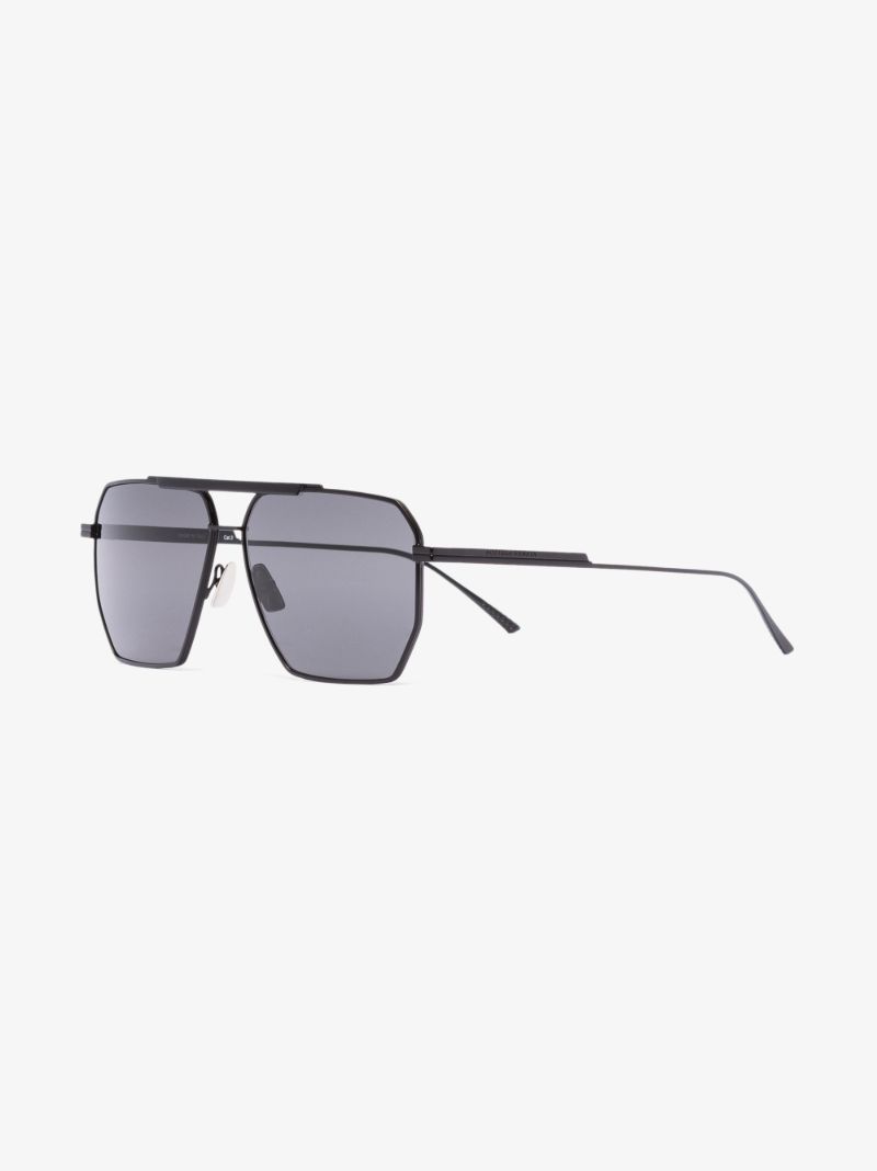 Black Bond Pilot-style Sunglasses