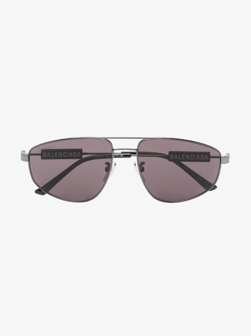 Black Aviator-style Sunglasses
