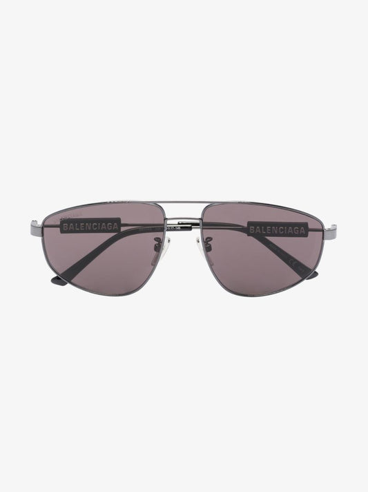 Black Aviator-style Sunglasses