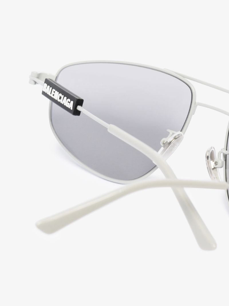 Grey Aviator-style Sunglasses