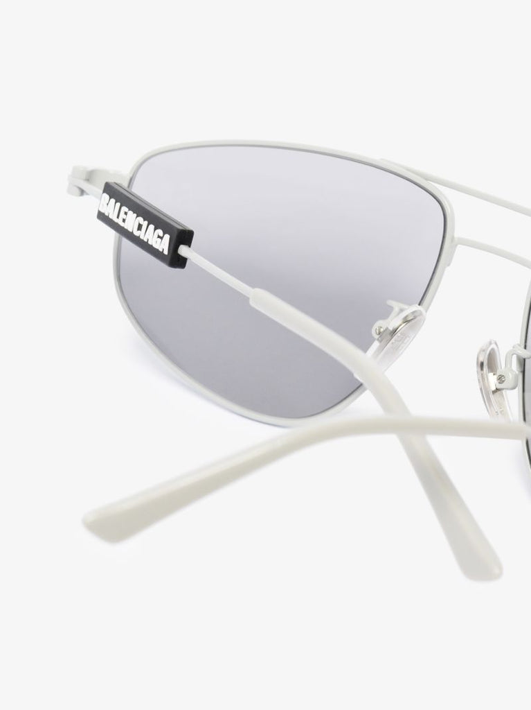 Grey Aviator-style Sunglasses