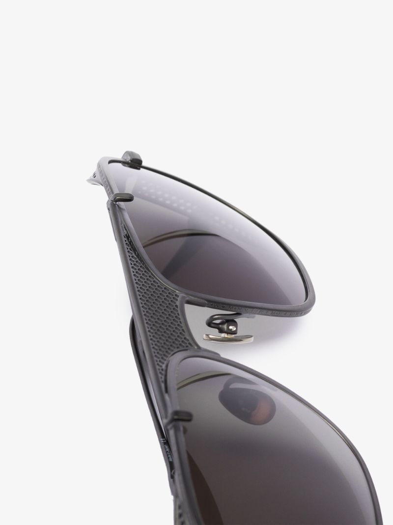 Black M3110 Square Mesh Sunglasses