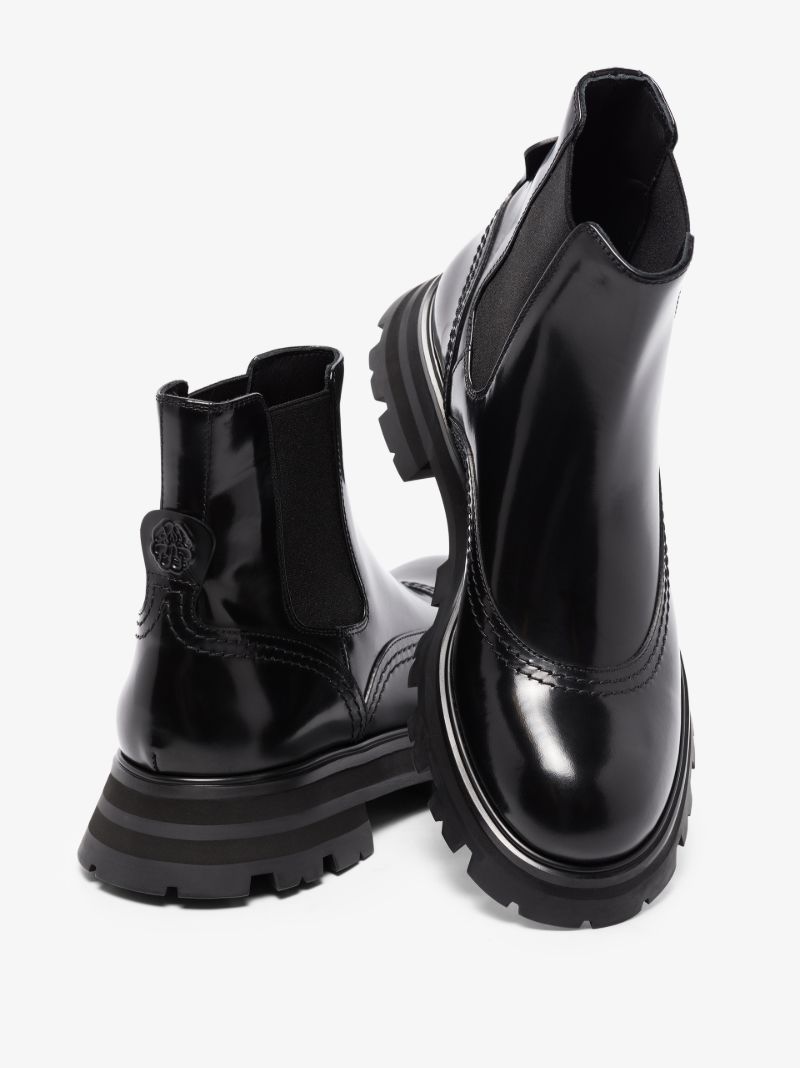 Black Wander Leather Chelsea Boots