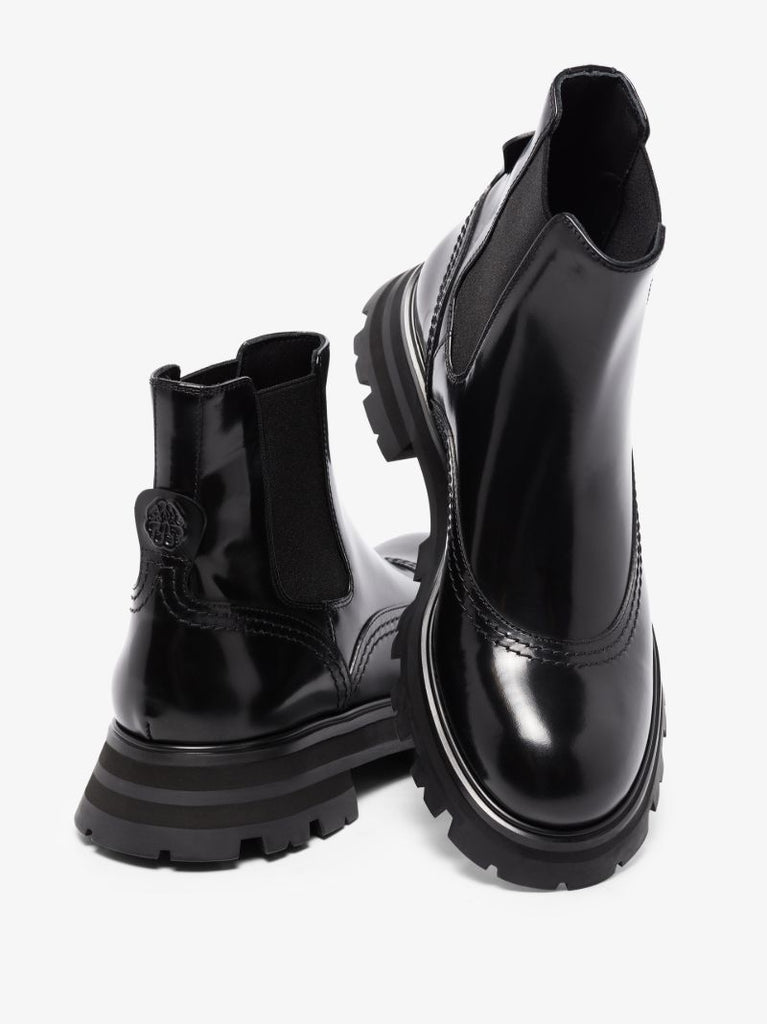 Black Wander Leather Chelsea Boots
