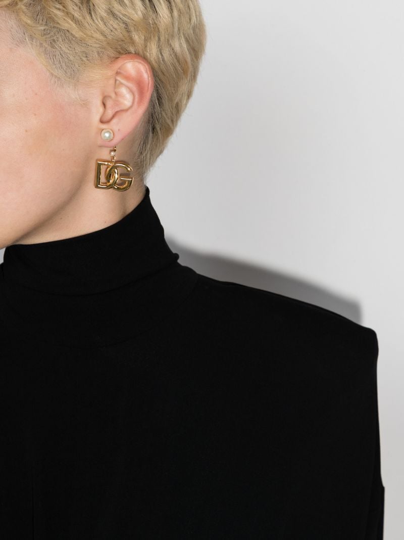 Gold Tone Dg Pearl Drop Earrings