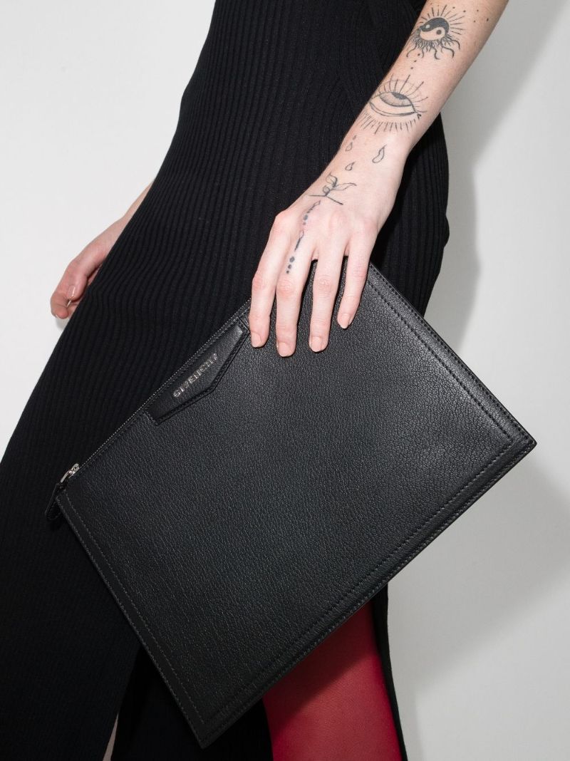 Black Antigona Small Leather Pouch