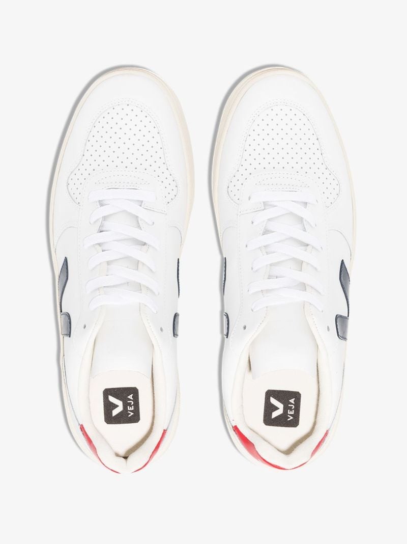 V-10 Sneakers